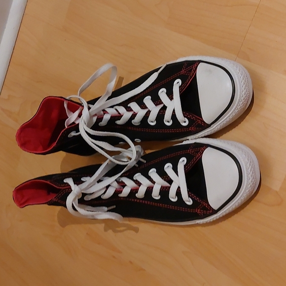 New Black (with Pink Stitching) Chuck Taylor All Stars Hi Converse - Picture 2 of 7